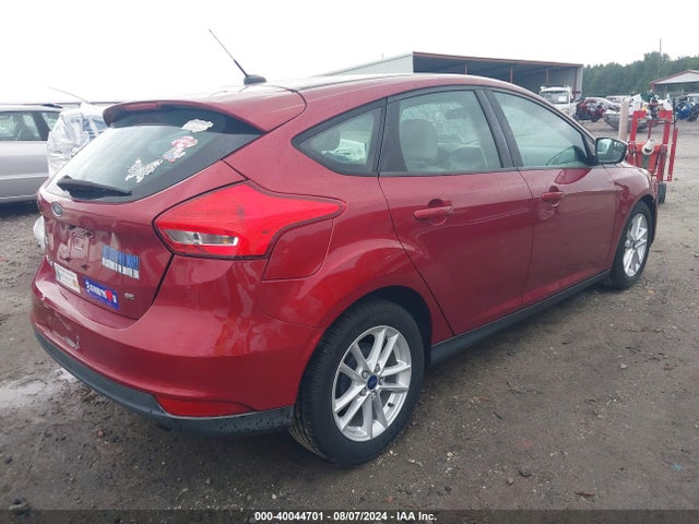 Ford FOCUS SE 2015 1FADP3K25FL318223 Image 4