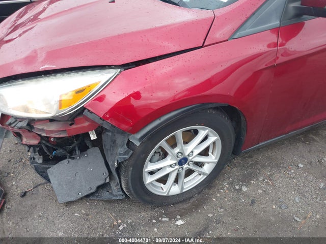Ford FOCUS SE 2015 1FADP3K25FL318223 Image 6