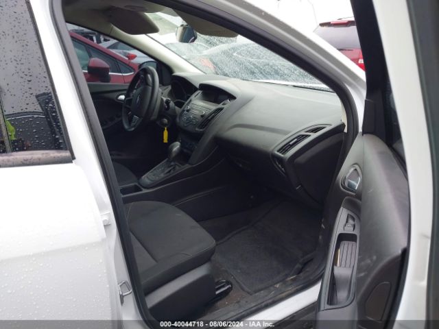 1FADP3K23JL276191 Ford FOCUS SE
