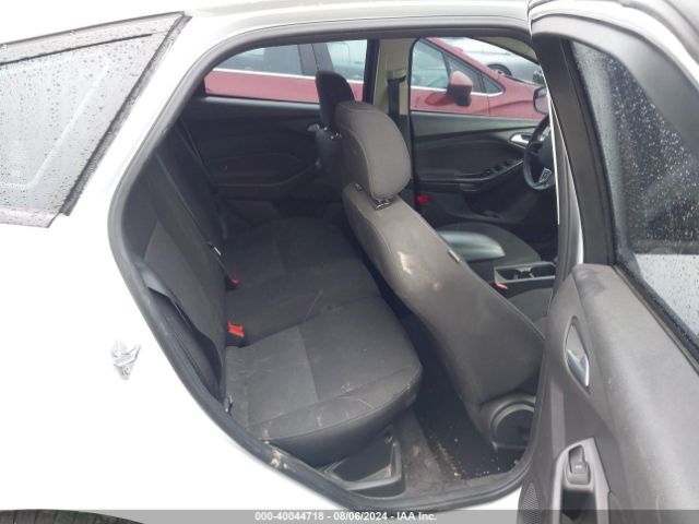 1FADP3K23JL276191 Ford FOCUS SE