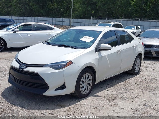 Toyota COROLLA LE 2017 5YFBURHE9HP714891 Image 2