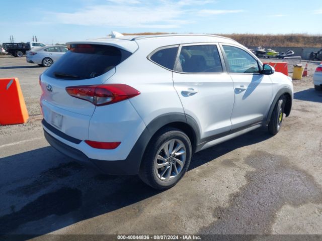 KM8J33A4XJU767617 Hyundai TUCSON SEL