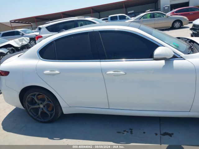 ZARFAECNXJ7593909 Alfa Romeo Giulia Ti Lusso Rwd