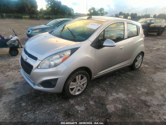 Chevrolet Spark 1lt Cvt 2015 KL8CD6S9XFC792223 Image 2