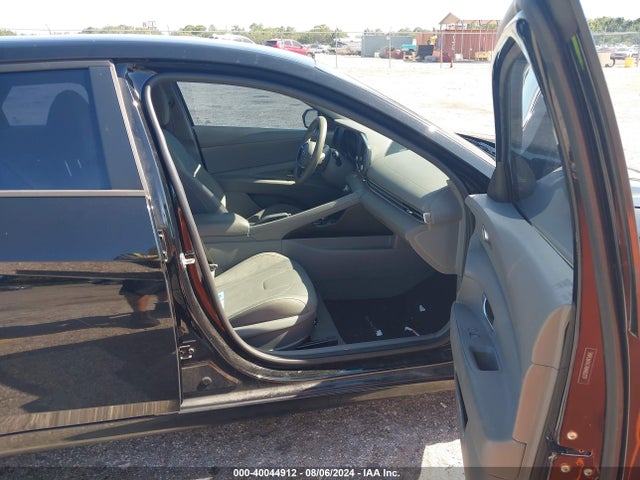 Hyundai ELANTRA SEL 2021 5NPLM4AG1MH032727 Image 5