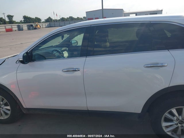 KIA Sorento 3.3l Lx 2019 5XYPG4A55KG441986 Image 14