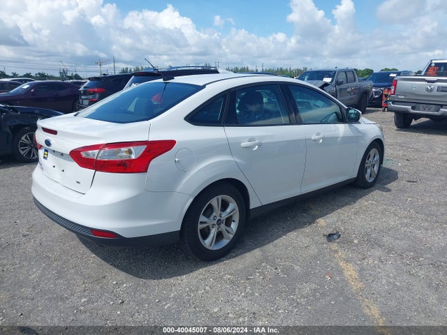 Ford FOCUS SE 2014 1FADP3F22EL358980 Image 4