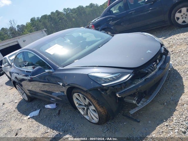 2018 TESLA MODEL 3 5YJ3E1EA3JF024057 Photo 0