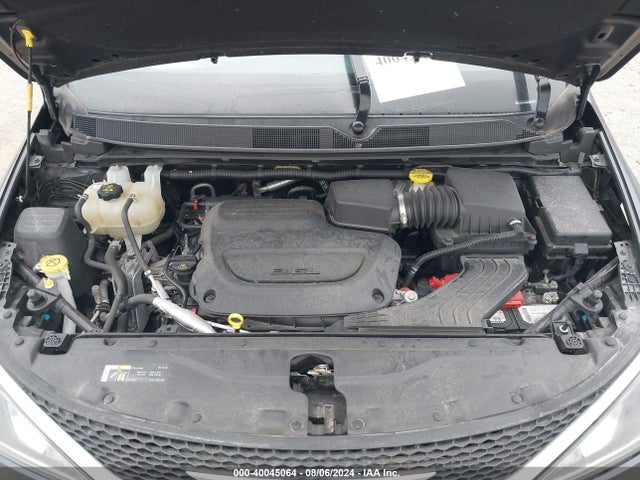 2C4RC1FG6KR702583 Chrysler Pacifica Touring Plus