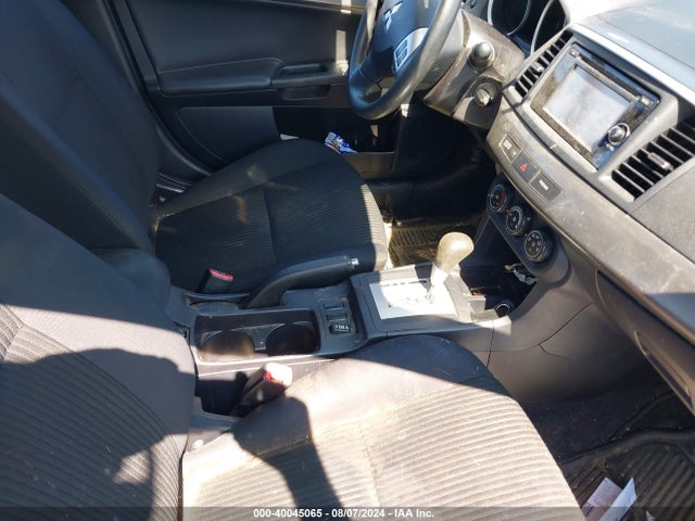 JA32V2FW2FU015004 Mitsubishi Lancer Se