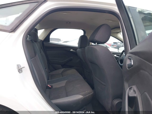 Ford FOCUS SE 2014 1FADP3F26EL390007 Image 8