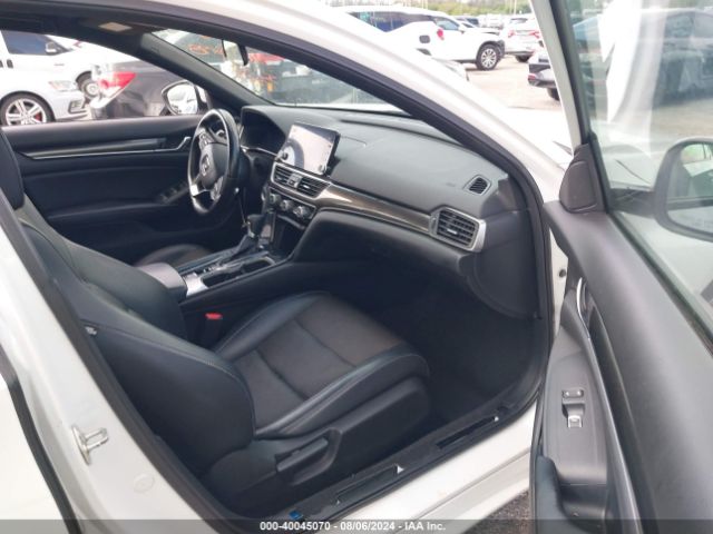 1HGCV1F35JA034082 Honda Accord Sport