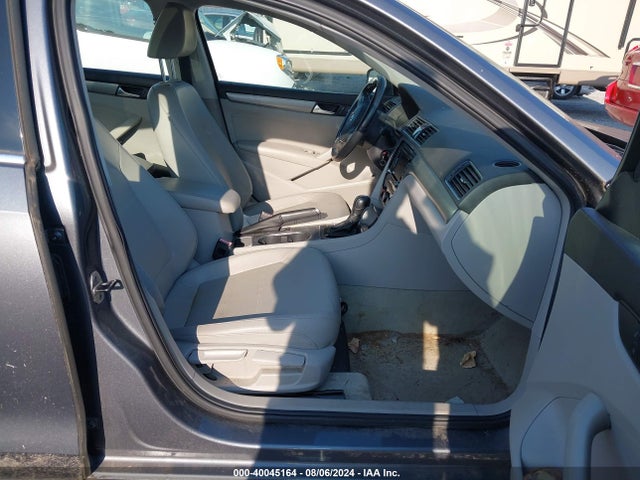 1VWBS7A34EC117202 Volkswagen Passat 1.8t Se