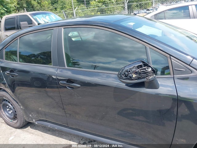 Toyota COROLLA LE 2022 5YFEPMAE6NP283469 Image 13