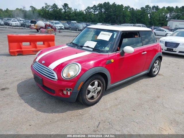 2007 MINI COOPER WMWMF33597TT50130 Photo 1