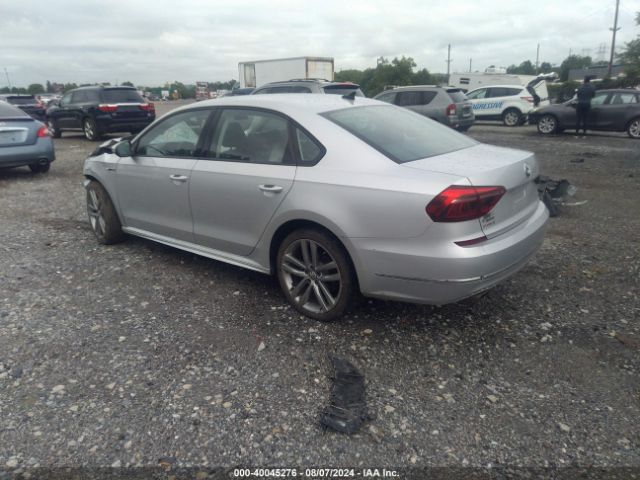 1VWAA7A33JC003426 Volkswagen Passat 2.0t R-line/2.0t S