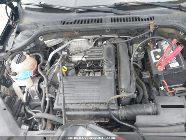 3VW267AJ5GM273429 Volkswagen Jetta 1.4t S