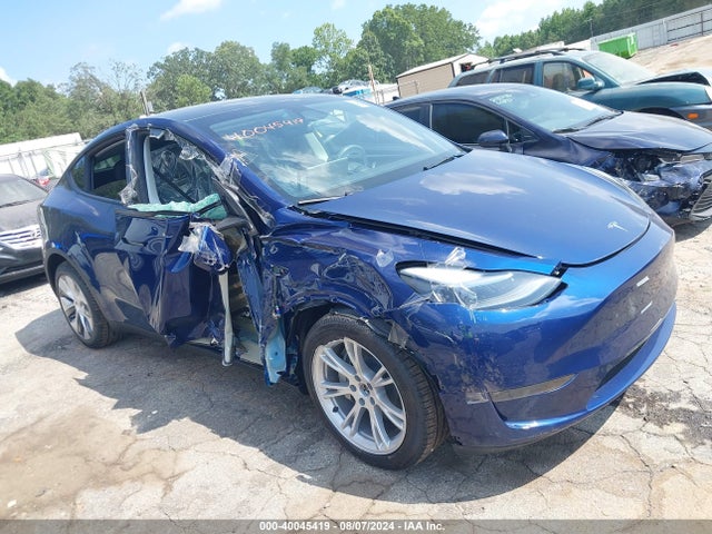 2024 TESLA MODEL Y 7SAYGDEEXRA274976 Photo 0