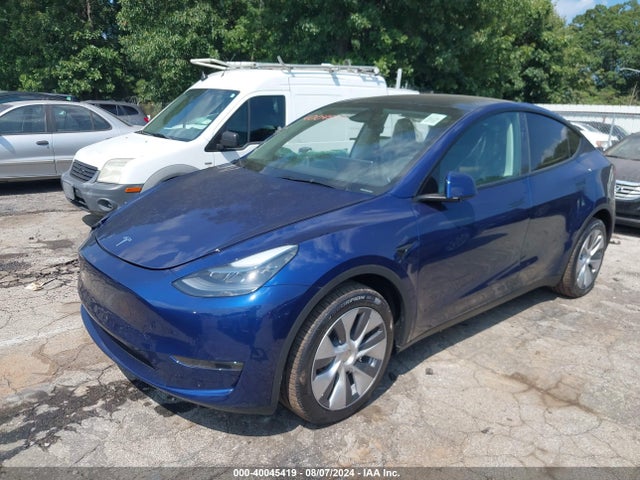 2024 TESLA MODEL Y 7SAYGDEEXRA274976 Photo 1
