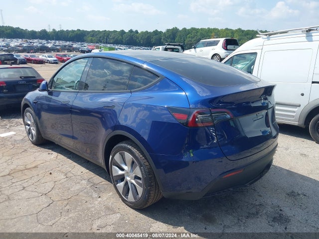 2024 TESLA MODEL Y 7SAYGDEEXRA274976 Photo 2