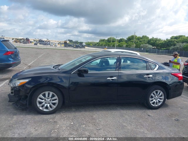 Nissan Altima 2.5 S 2017 1N4AL3AP3HN362871 Image 14