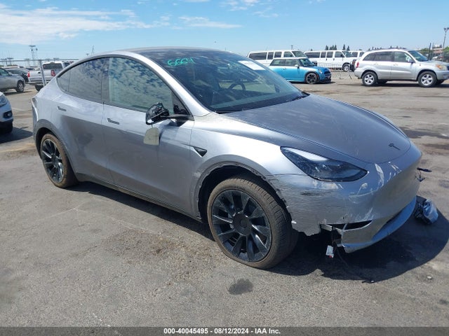 2024 TESLA MODEL Y 7SAYGDEE4RA299825 Photo 0