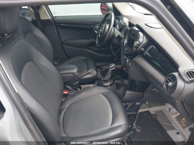 WMWXU1C38H2F77907 Mini Hardtop Cooper