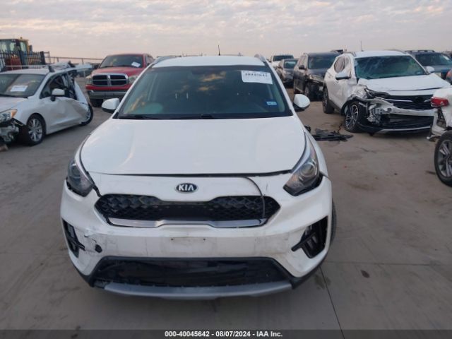 KNDCB3LC6L5420402 KIA NIRO LX