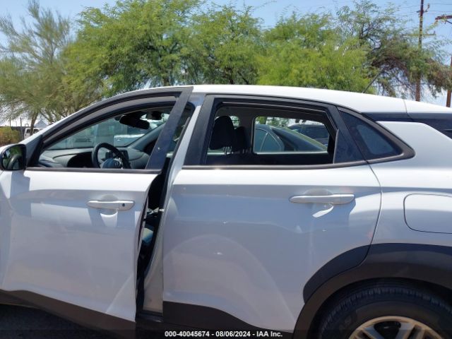 KM8K12AA2KU202077 Hyundai Kona Se