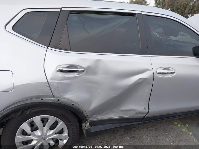 Nissan ROGUE S 2015 KNMAT2MT2FP559884 Image 6