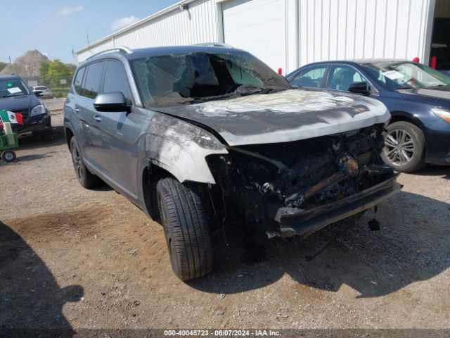 1V2MR2CA0LC505156 auction archive image