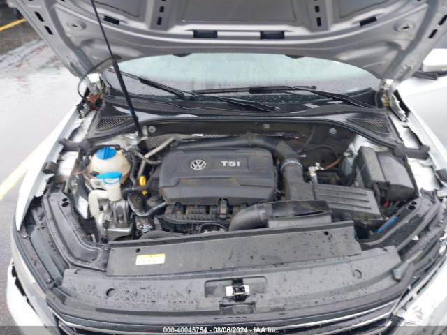 1VWAT7A38HC035471 Volkswagen Passat 1.8t S