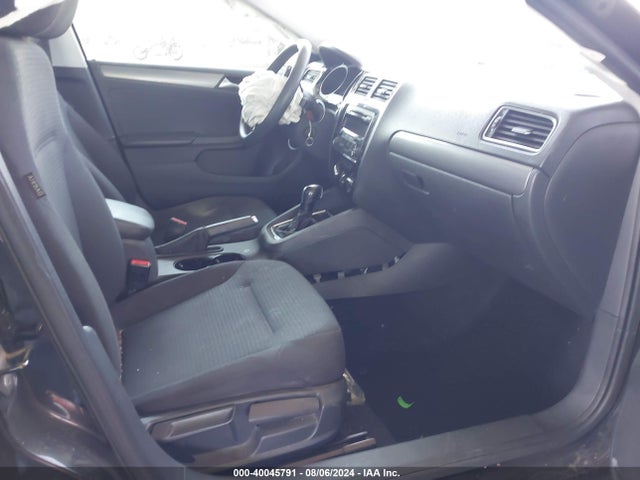 3VWLA7AJ9FM209153 Volkswagen Jetta 2.0l Tdi S