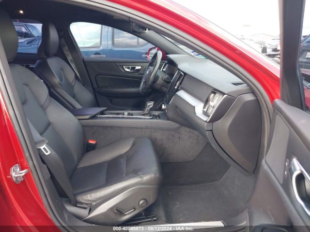 7JR102FK5LG041875 Volvo S60 T5 Momentum