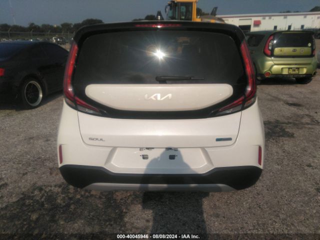 KNDJ33AU3P7869918 KIA SOUL EX