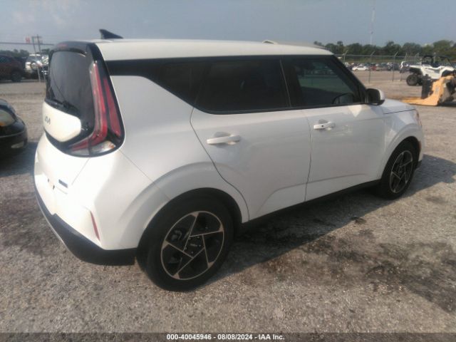 KNDJ33AU3P7869918 KIA SOUL EX