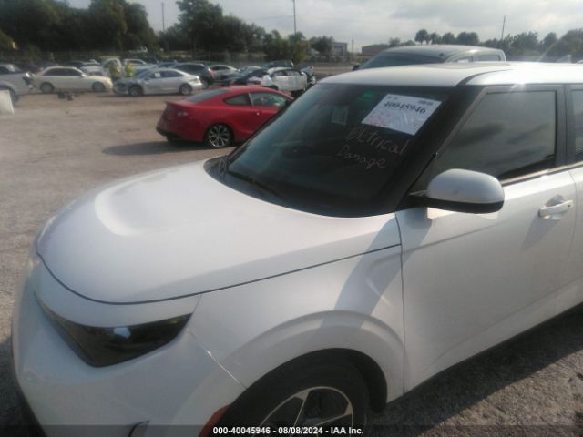 KNDJ33AU3P7869918 KIA SOUL EX