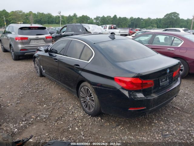 WBAJA7C51KWW06048 BMW 530i Xdrive