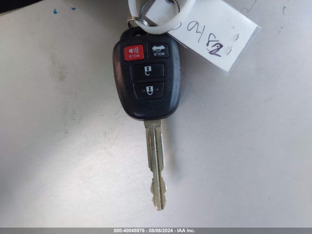 Toyota COROLLA LE 2018 5YFBURHE6JP837697 Image 11