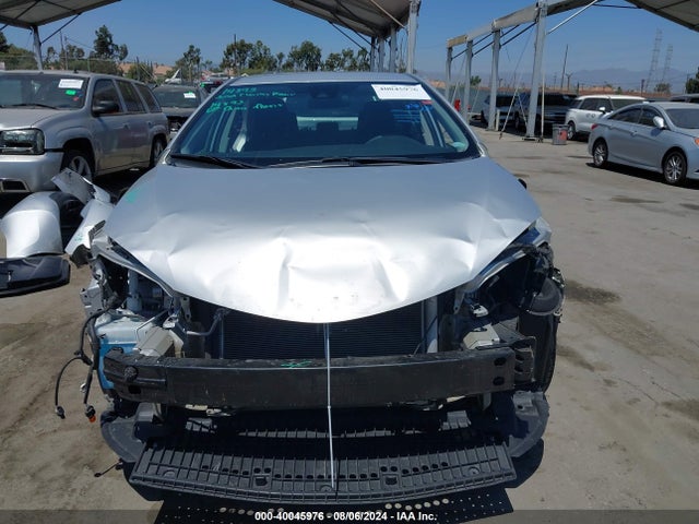 Toyota COROLLA LE 2018 5YFBURHE6JP837697 Image 13