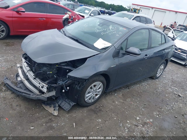 Toyota Prius Two 2017 JTDKBRFU7H3032424 Image 2