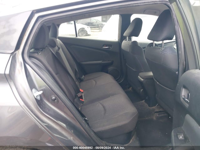 Toyota Prius Two 2017 JTDKBRFU7H3032424 Image 8