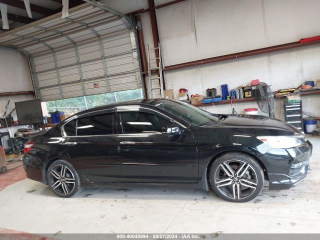 1HGCR3F92HA032319 Honda Accord Touring V6