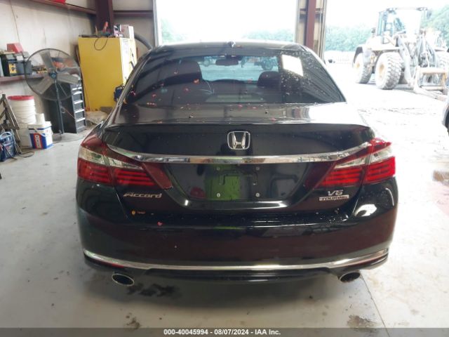 1HGCR3F92HA032319 Honda Accord Touring V6
