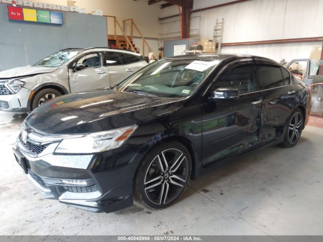 1HGCR3F92HA032319 Honda Accord Touring V6