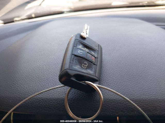 3VV1B7AX8KM147817 Volkswagen Tiguan 2.0t S