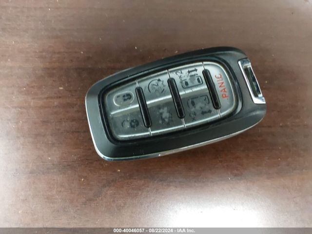 2C4RC1BG4KR540040 Chrysler Pacifica Touring L