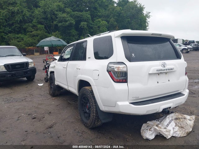 Toyota 4runner Sr5 Premium 2020 JTEBU5JR4L5743190 Image 3