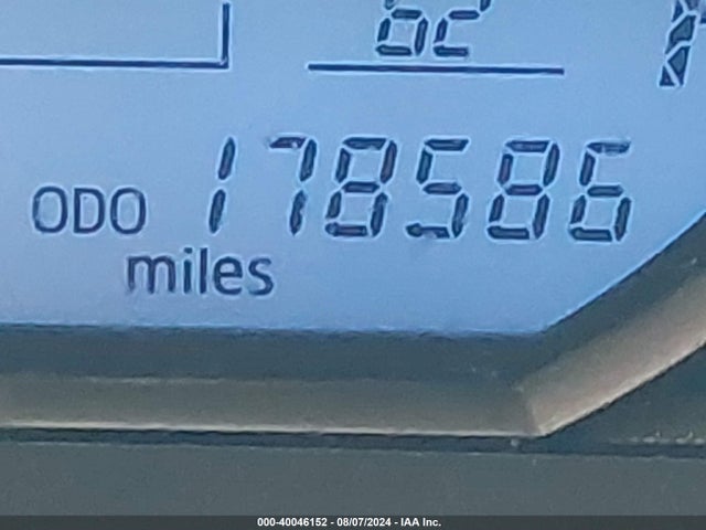 2T3RFREV5EW201376 Toyota Rav4 Xle