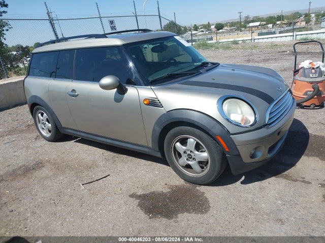 2010 MINI COOPER CLUBMAN WMWML3C59ATX51970 Photo 0